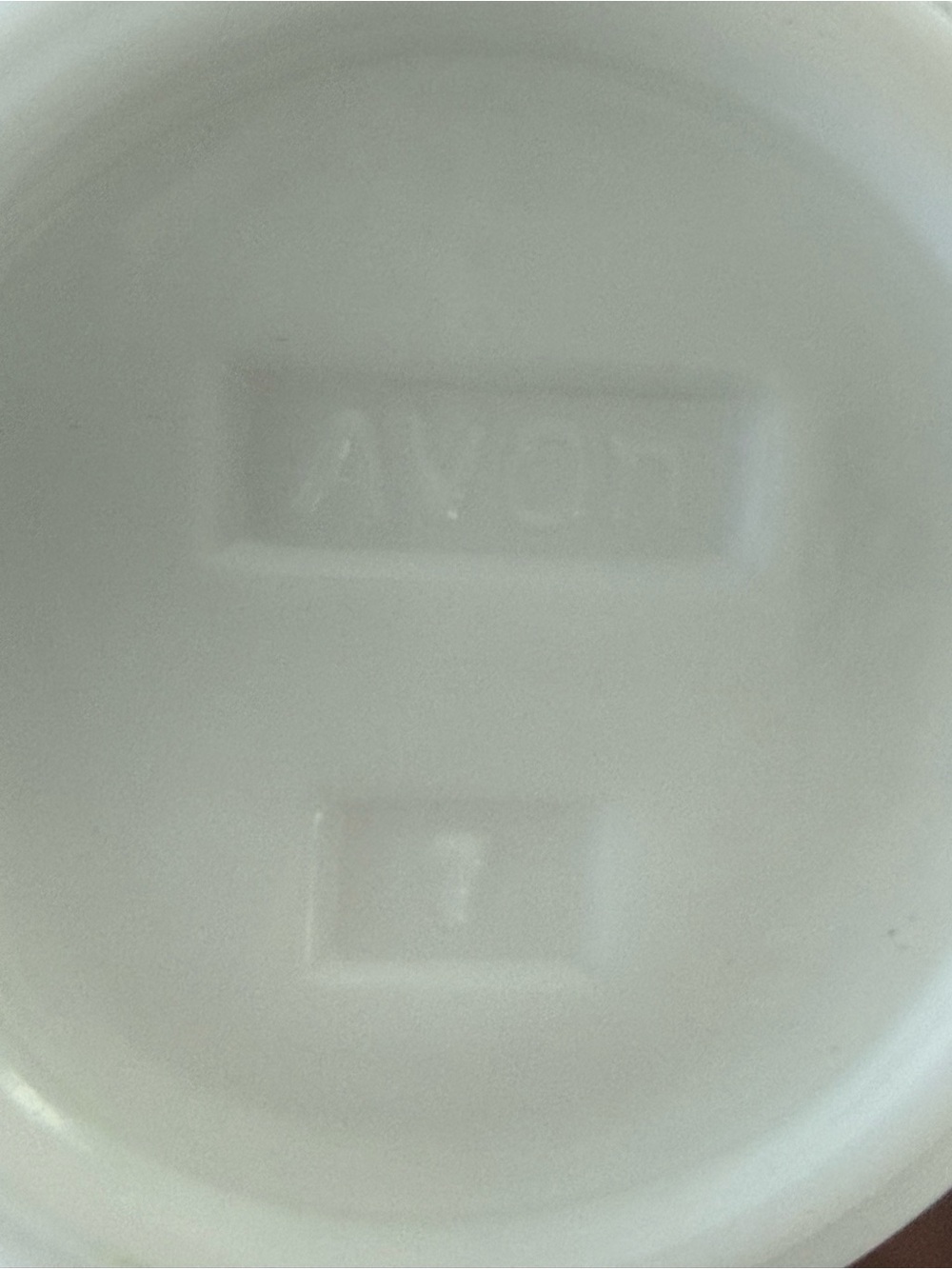 Vintage Avon White Milk Glass Dove on Nest Covered Trinket Box Candy Dish - Picture 3 of 6